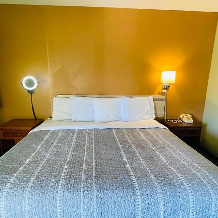 Budget Inn Pulaski Luaran gambar